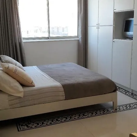 بيت ضيافة Tigne Point